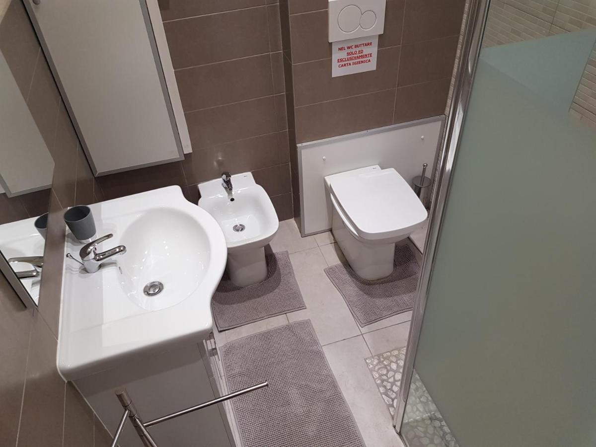 Casa Luciana Apartment Savona Bagian luar foto