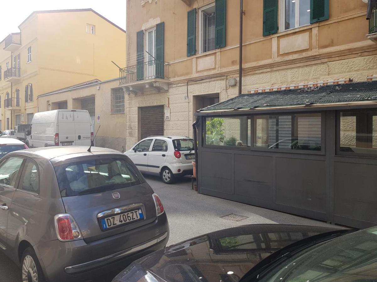 Casa Luciana Apartment Savona Bagian luar foto
